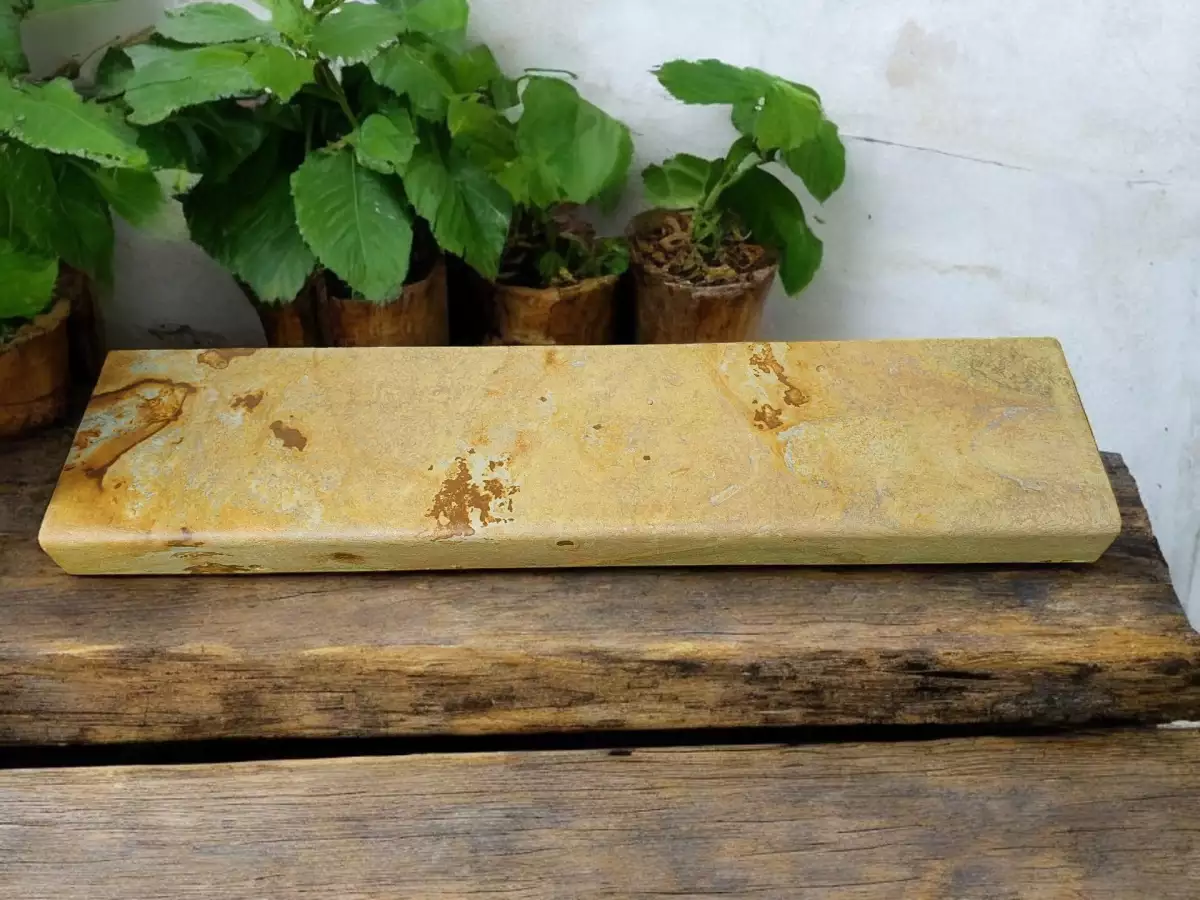 Parapet s okapnicí vč. profilové hrany tl. 7cm